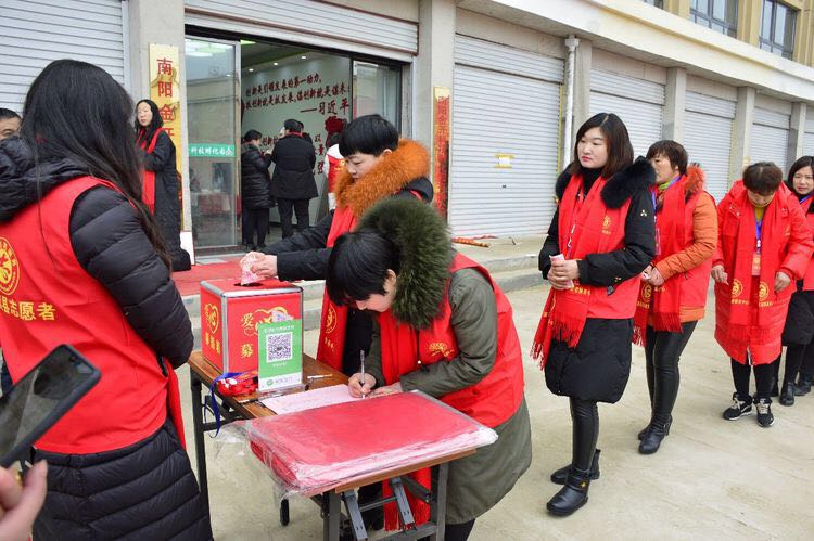 庹福集团:与爱同行守护梦想 汇聚公益爱心力量